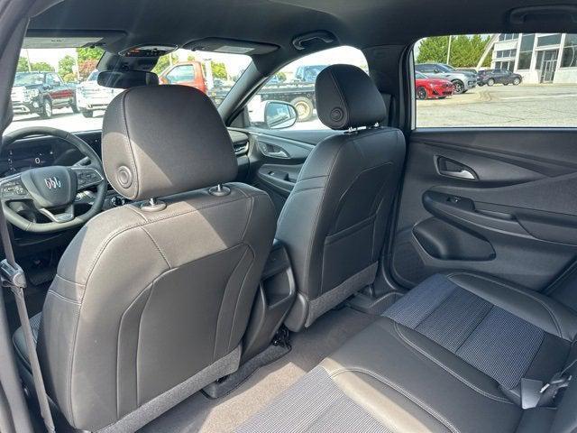 new 2025 Buick Envista car, priced at $25,530