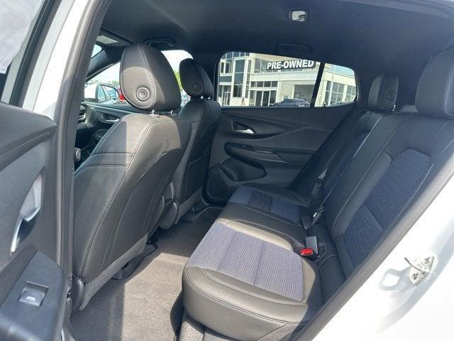 new 2025 Buick Envista car, priced at $25,530