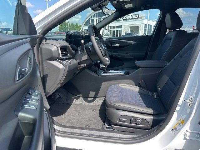 new 2025 Buick Envista car, priced at $25,530