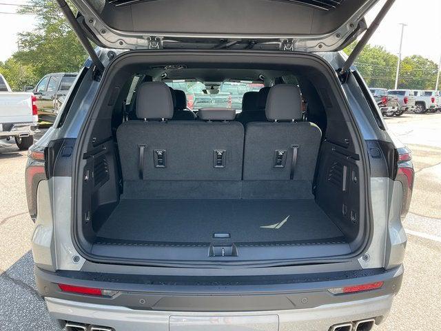 new 2026 Chevrolet Traverse car, priced at $43,920