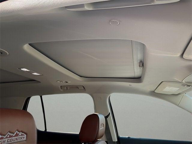 used 2021 Chevrolet Traverse car, priced at $31,785