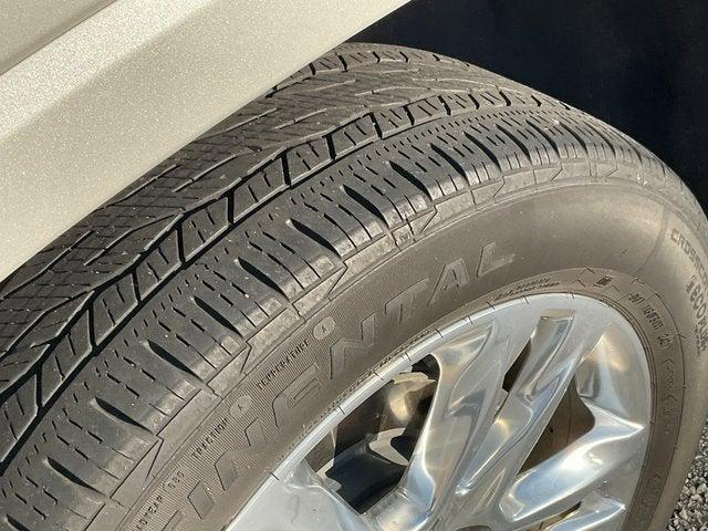 used 2021 Chevrolet Traverse car, priced at $31,785