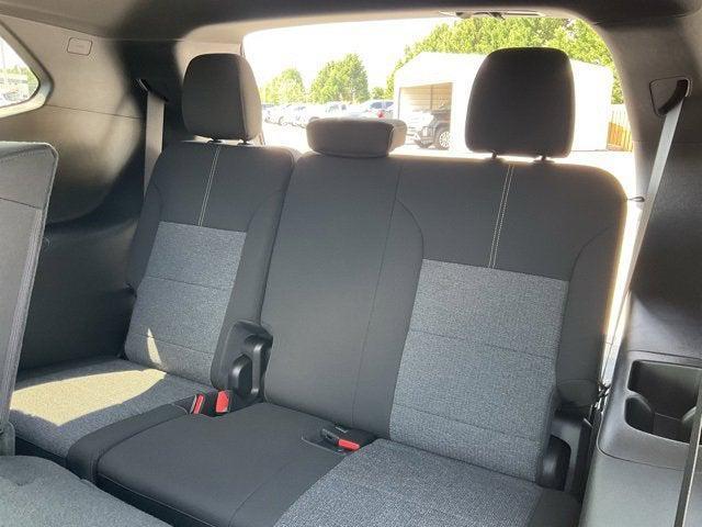 new 2025 GMC Acadia car, priced at $42,990
