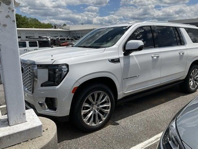 used 2022 GMC Yukon XL car