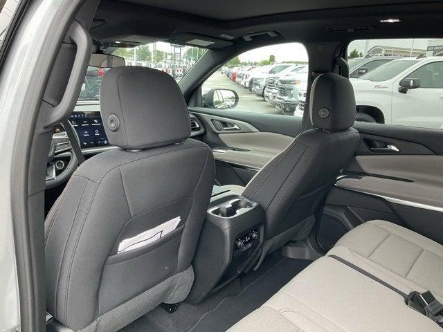 new 2026 Chevrolet Traverse car, priced at $45,195