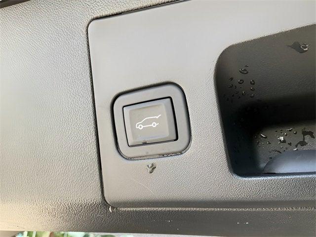 used 2025 Cadillac XT5 car, priced at $43,866