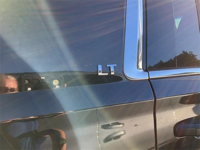 used 2017 Chevrolet Suburban car, priced at $12,000