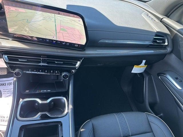 new 2025 Chevrolet Traverse car, priced at $54,073