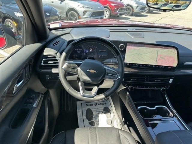 new 2025 Chevrolet Traverse car, priced at $54,073