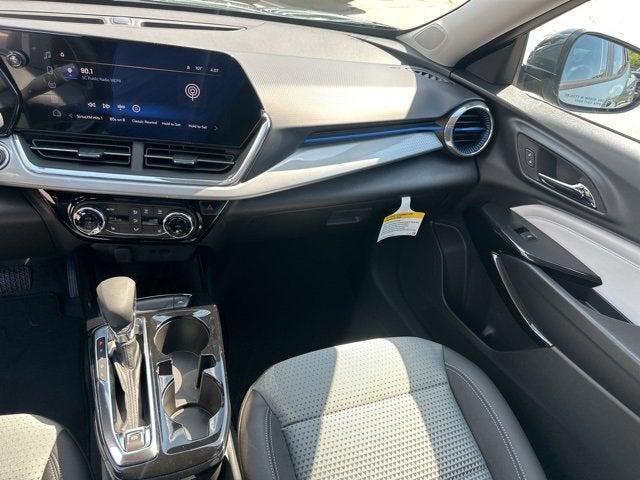 new 2025 Chevrolet Trax car, priced at $25,161