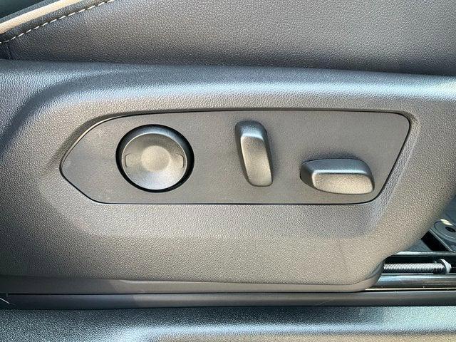 new 2025 GMC Yukon XL car, priced at $71,504