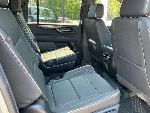 new 2025 GMC Yukon XL car, priced at $71,504