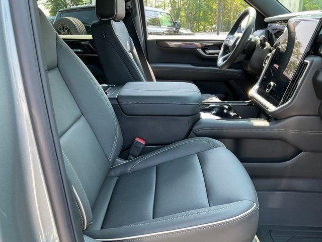 new 2025 GMC Yukon XL car, priced at $71,504