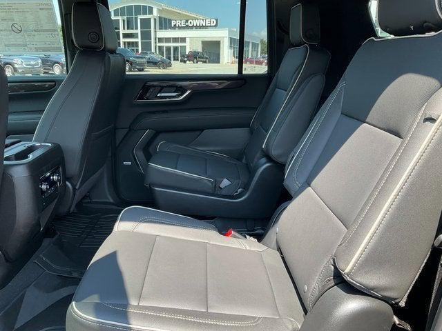 new 2025 GMC Yukon XL car, priced at $71,504