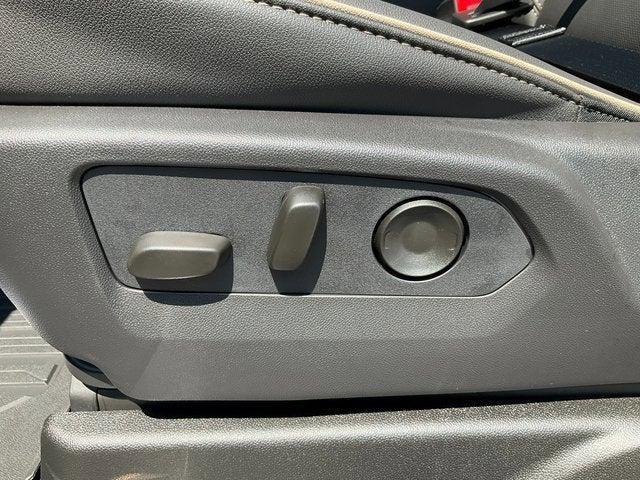 new 2025 GMC Yukon XL car, priced at $71,504