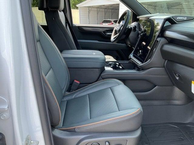 new 2025 GMC Yukon XL car, priced at $88,679