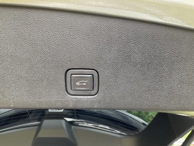used 2023 Cadillac XT6 car, priced at $40,199