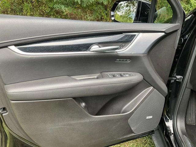 used 2025 Cadillac XT5 car, priced at $42,925
