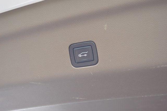 used 2022 GMC Yukon XL car