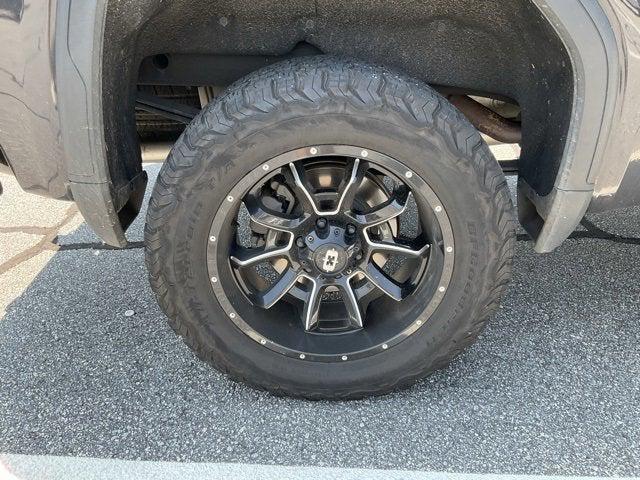 used 2022 GMC Sierra 1500 car, priced at $38,406