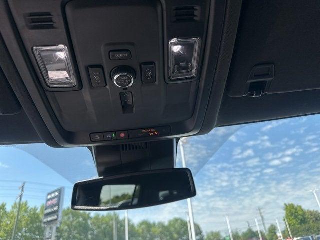 new 2025 GMC Yukon XL car, priced at $73,410