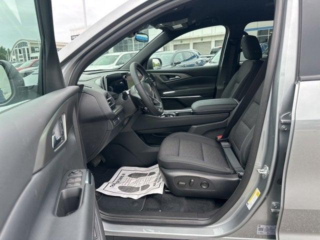 new 2025 Chevrolet Traverse car, priced at $41,057