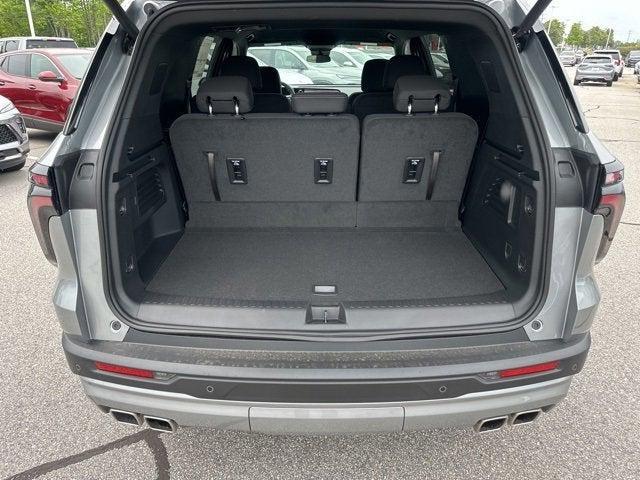 new 2025 Chevrolet Traverse car, priced at $41,057