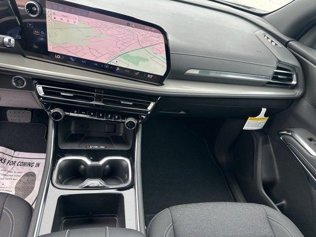 new 2025 Chevrolet Traverse car, priced at $41,057