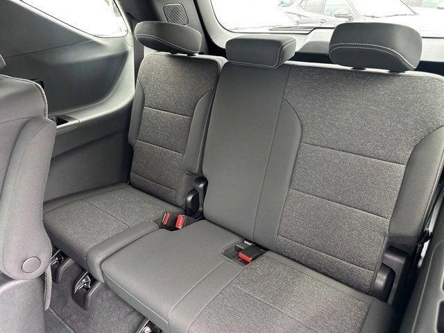 new 2025 Chevrolet Traverse car, priced at $41,057