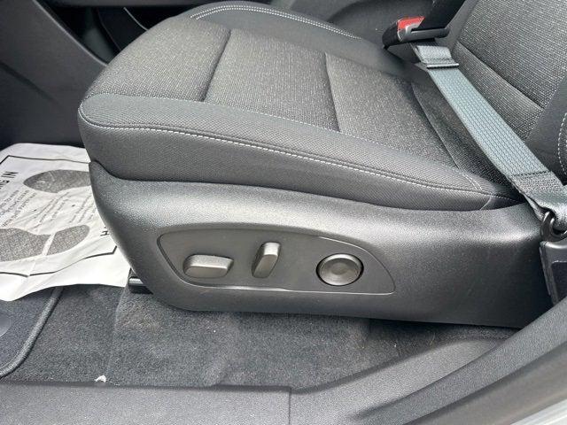 new 2025 Chevrolet Traverse car, priced at $41,057