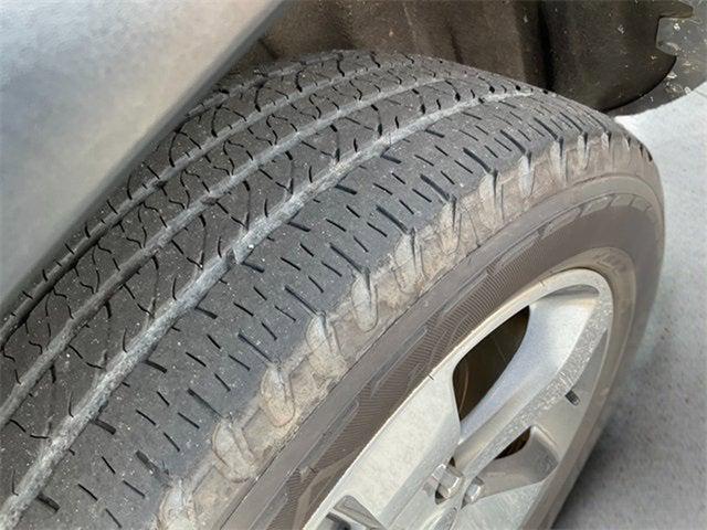 used 2015 Jeep Grand Cherokee car, priced at $14,000