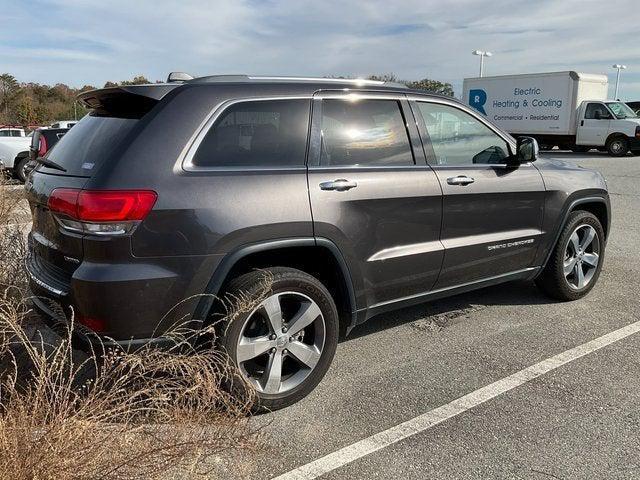 used 2015 Jeep Grand Cherokee car, priced at $14,000