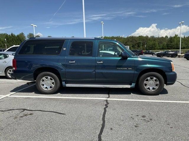used 2005 Cadillac Escalade ESV car, priced at $8,206
