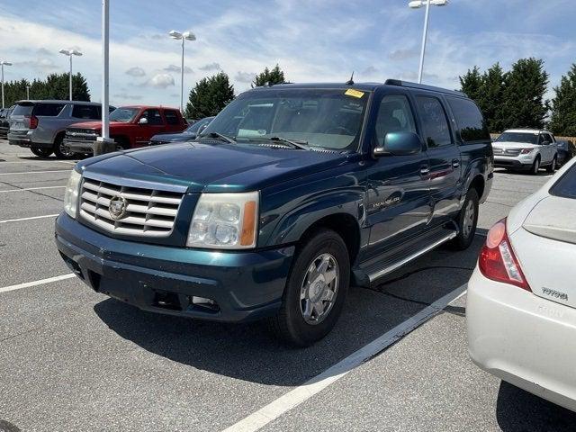 used 2005 Cadillac Escalade ESV car, priced at $8,206