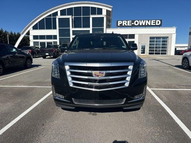 used 2020 Cadillac Escalade car, priced at $43,806