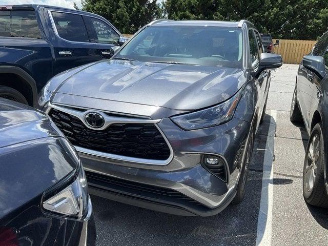 used 2024 Toyota Highlander car, priced at $45,435