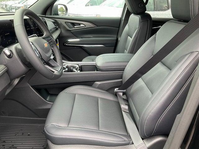 new 2026 Chevrolet Traverse car, priced at $43,885