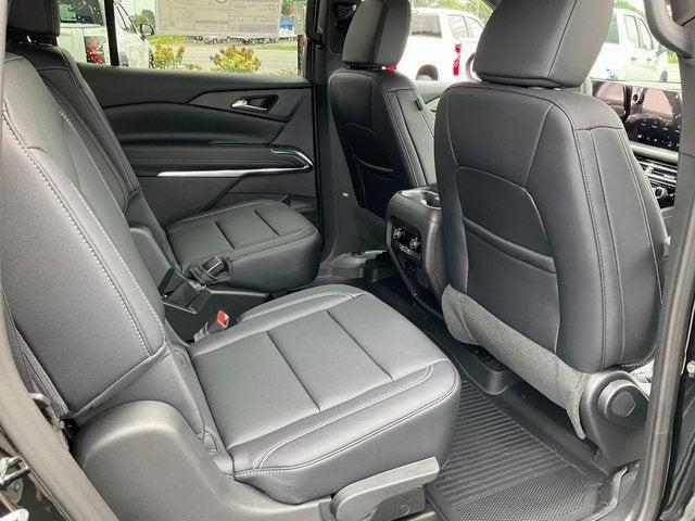 new 2026 Chevrolet Traverse car, priced at $43,885