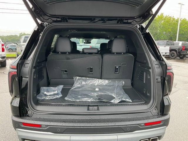 new 2026 Chevrolet Traverse car, priced at $43,885