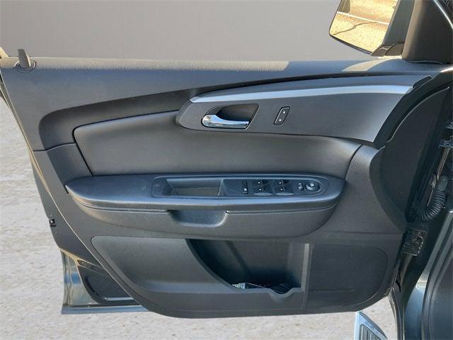 used 2011 Chevrolet Traverse car, priced at $6,000