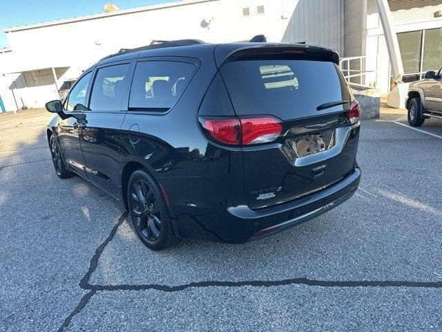 used 2018 Chrysler Pacifica car, priced at $11,385