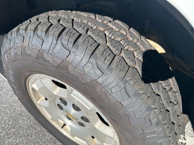 used 2010 Chevrolet Suburban car, priced at $6,995