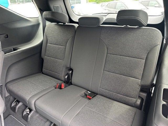 new 2025 Chevrolet Traverse car, priced at $41,057