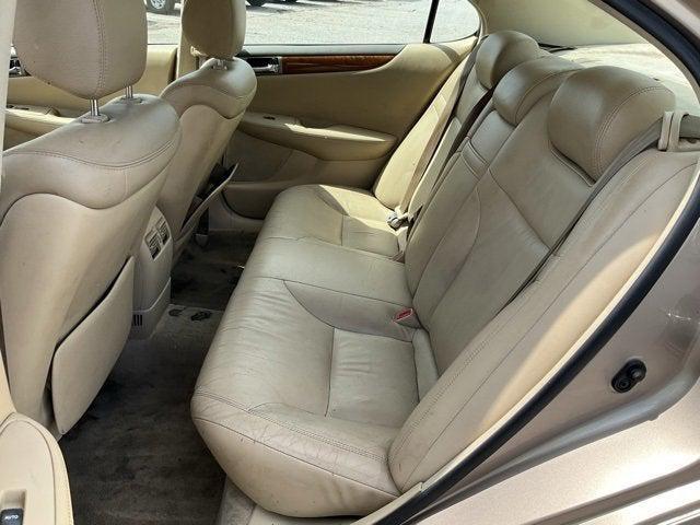 used 2005 Lexus ES 330 car, priced at $4,990