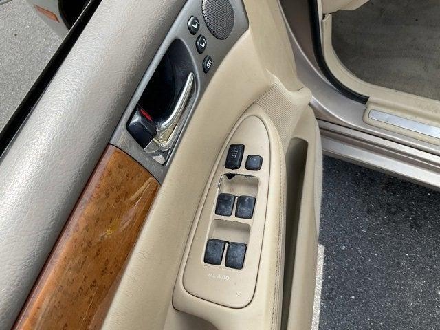 used 2005 Lexus ES 330 car, priced at $4,990