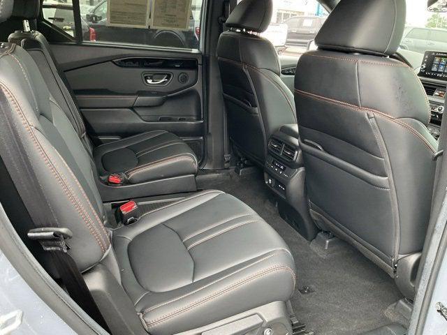 used 2025 Honda Pilot car, priced at $46,997
