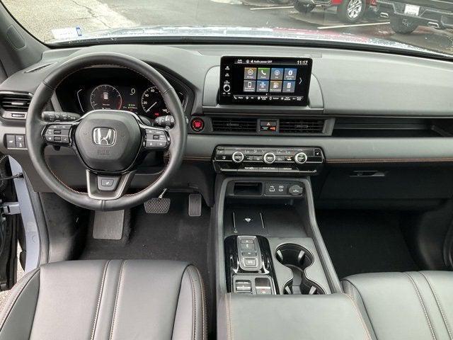 used 2025 Honda Pilot car, priced at $46,997