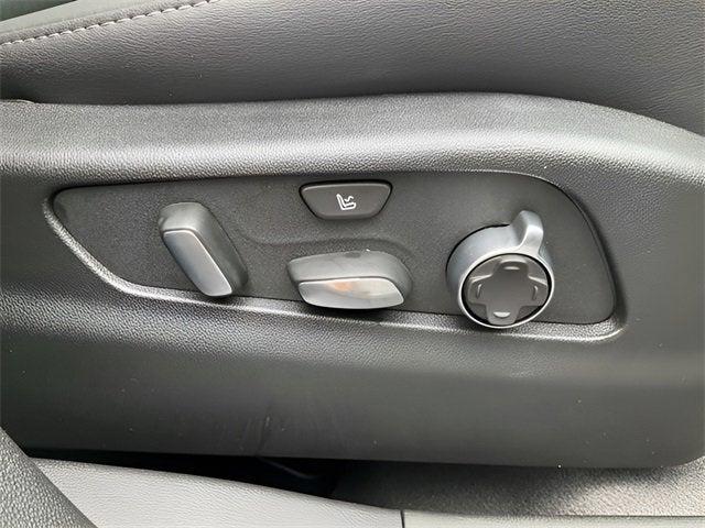 used 2025 Cadillac XT4 car, priced at $40,660