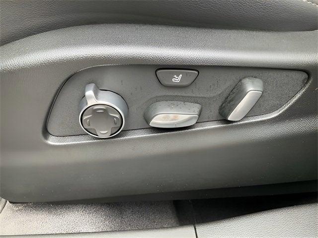 used 2025 Cadillac XT4 car, priced at $40,660
