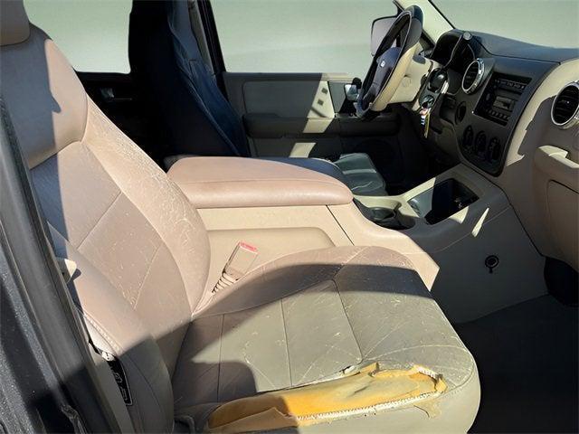 used 2003 Ford Expedition car, priced at $2,500